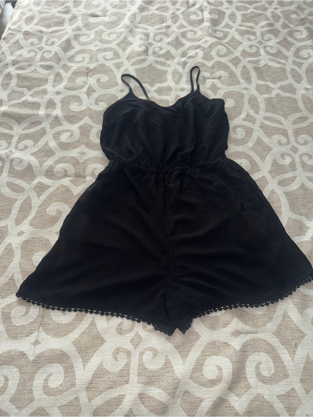 Mossimo Black Solid Spaghetti Strap Romper With Pockets Size S